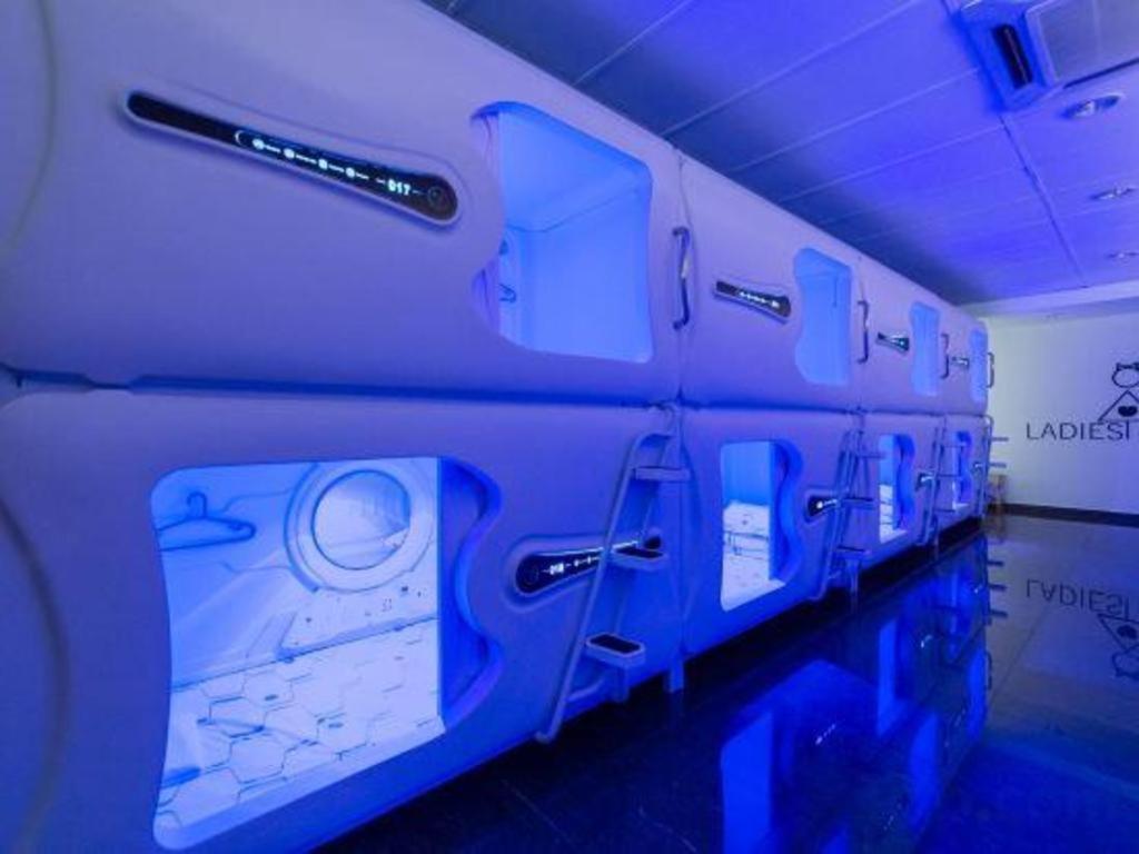 קוטה קינבלו Spot On 89726 Capsule Inn מראה חיצוני תמונה