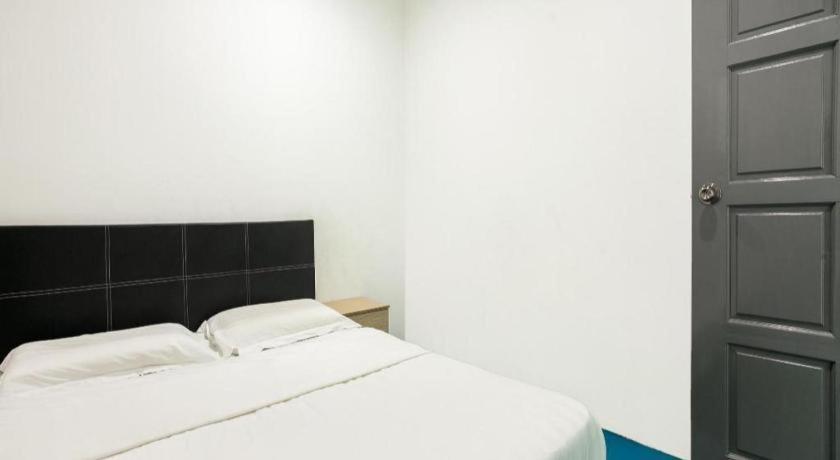 קוטה קינבלו Spot On 89726 Capsule Inn מראה חיצוני תמונה
