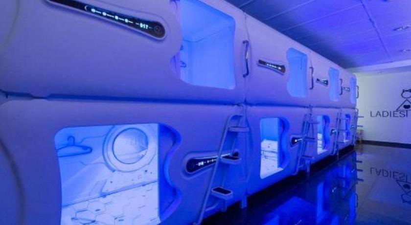 קוטה קינבלו Spot On 89726 Capsule Inn מראה חיצוני תמונה