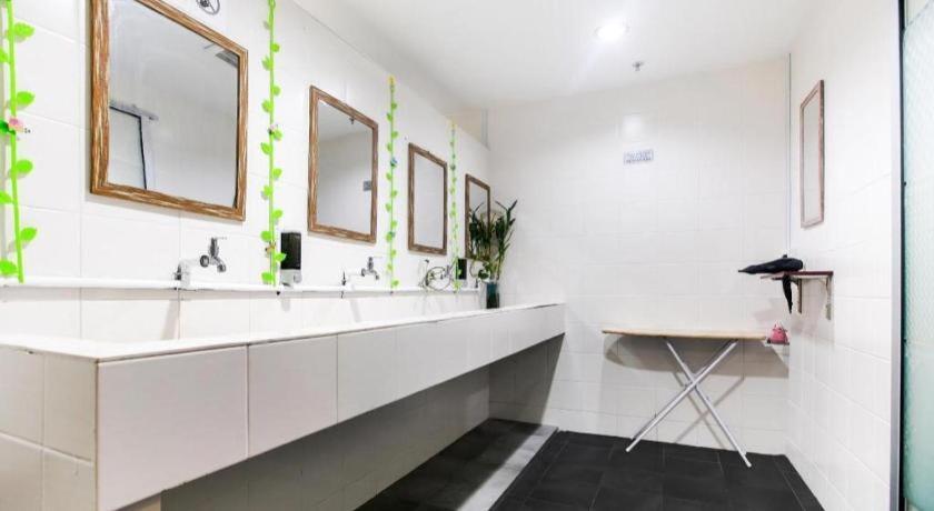 קוטה קינבלו Spot On 89726 Capsule Inn מראה חיצוני תמונה