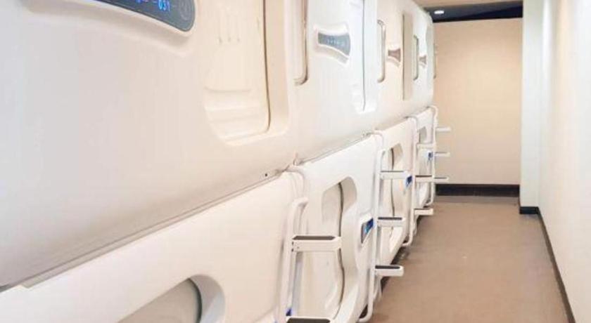 קוטה קינבלו Spot On 89726 Capsule Inn מראה חיצוני תמונה